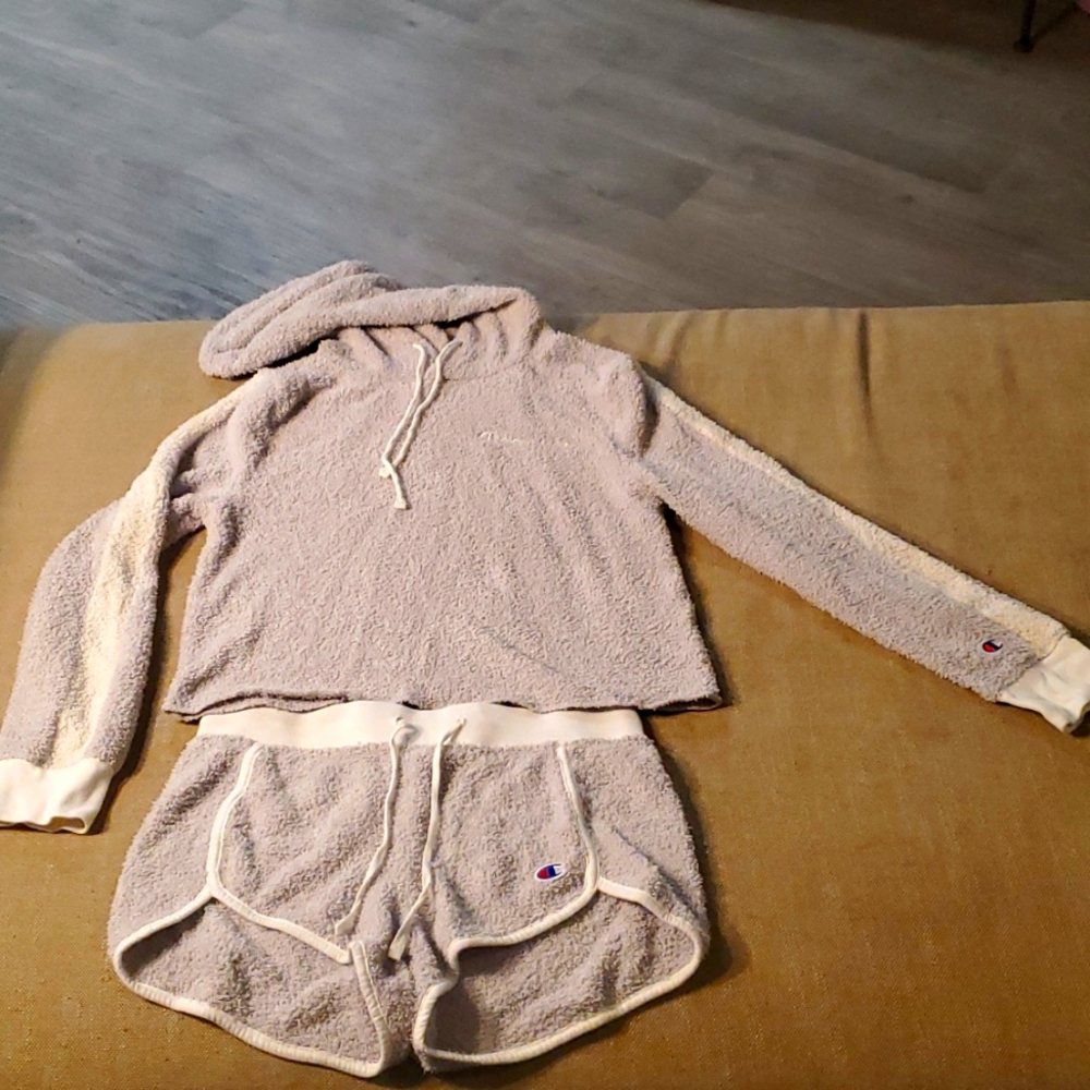 Cozy Champion Set